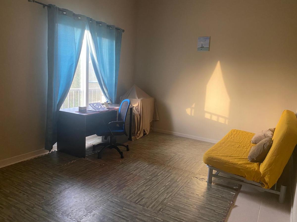 Spacious 4-Bedroom Villa, Children Friendly Dubai Luaran gambar
